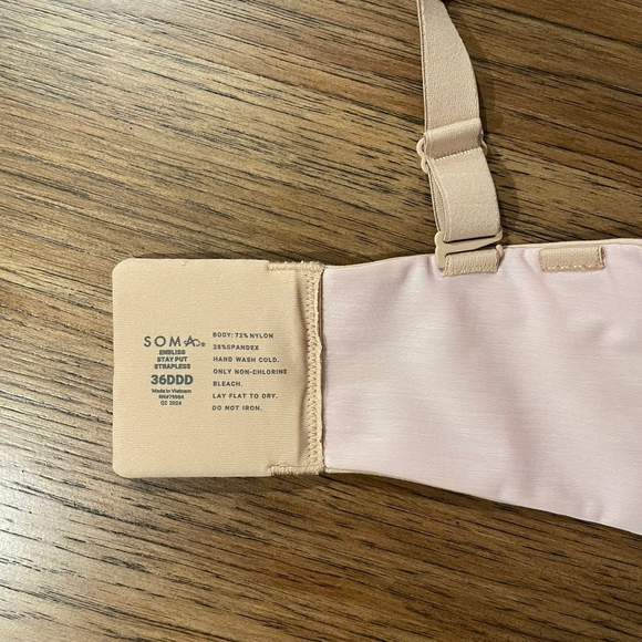 SOMA 36DDD Bra Tan Enbliss Stay Put Strapless Wireles Back Closure Stretch - Picture 3 of 6